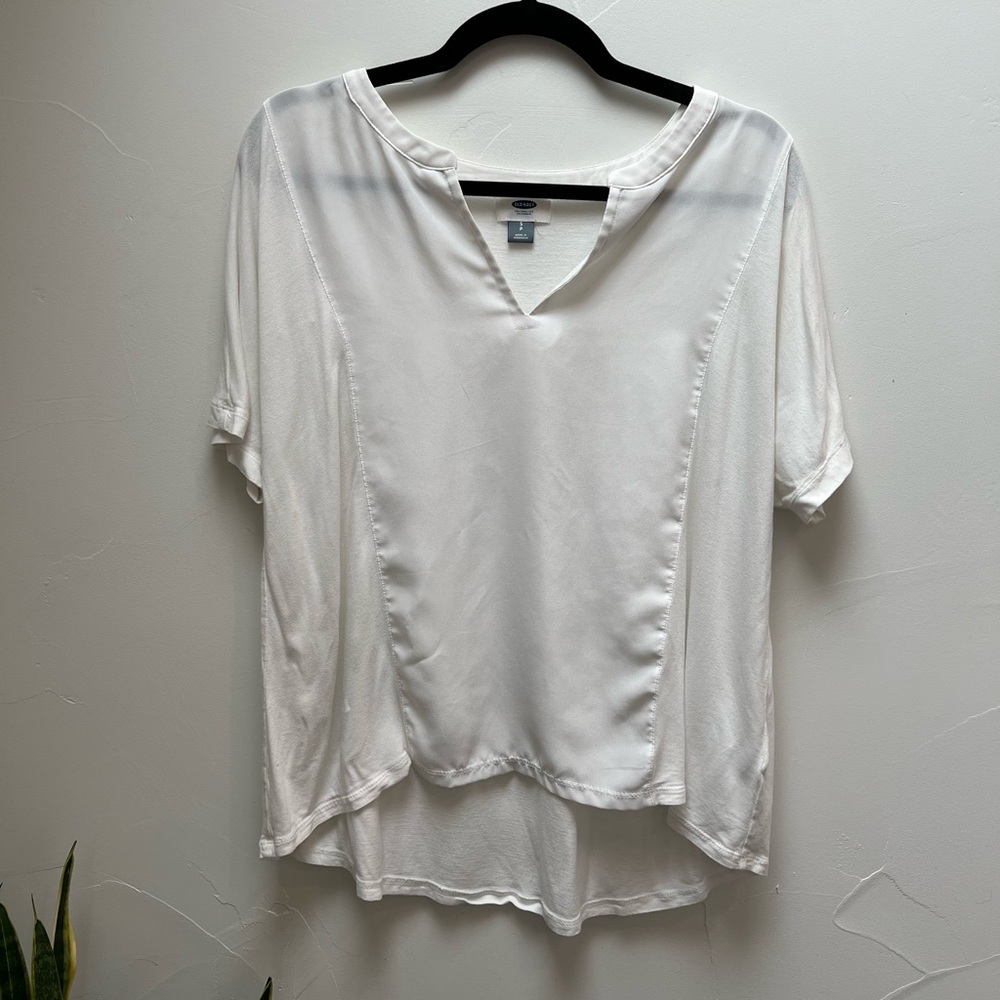 Old Navy V-Neck White Tee Shirt